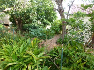 2 cottages, path, garden - 2 2 cottages, path, garden - 2